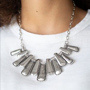 ❤️‍🔥5/$25❤️‍🔥 Mane Up Silver Necklace